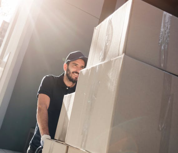 Kompletní logistika vratek – vše v jedné službě Snadné Vrácení